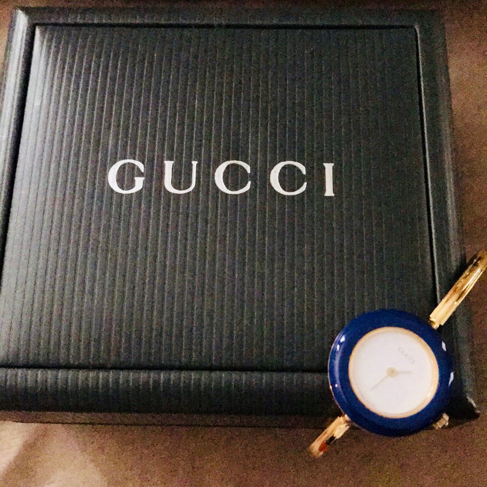 Gucci Bangle Watch w/ 12 Interchangeable Top Rings